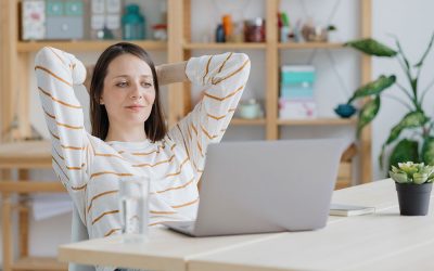Services à domicile : employer un salarié en direct ou faire appel à un prestataire ?